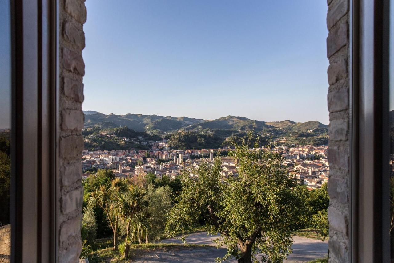 Villa Fortezza Antique Rooms Ascoli Piceno Esterno foto